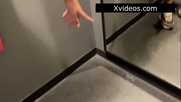 Hot sweet Teen performs - blowjob